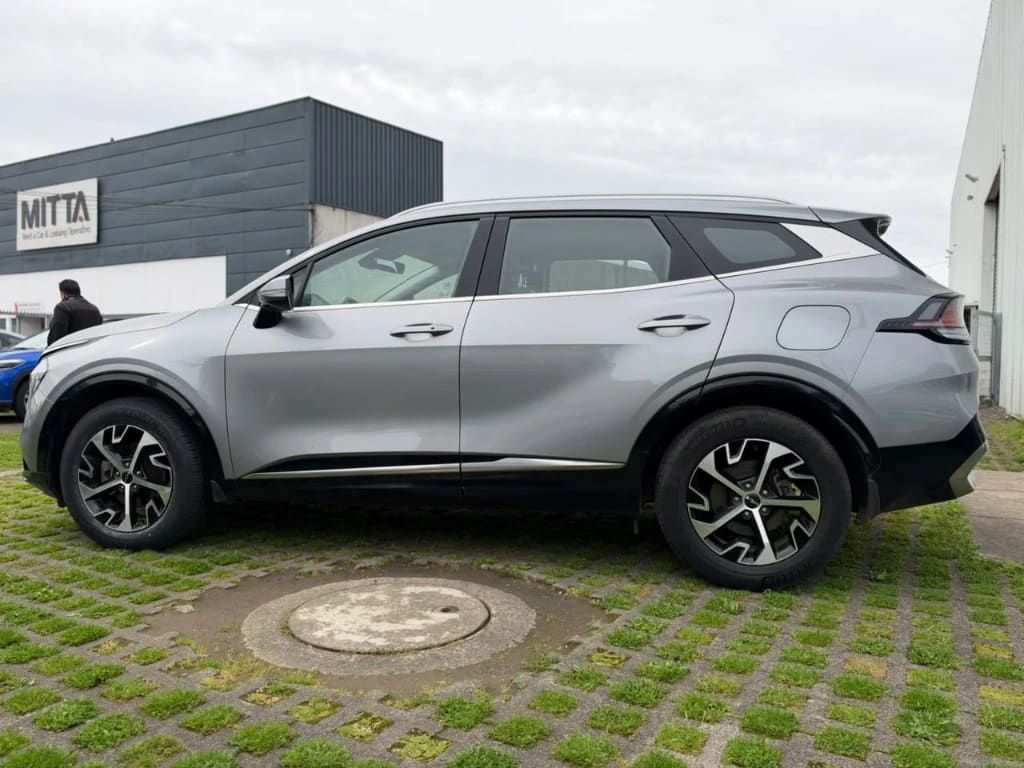 2023 Kia Sportage EX Gris - Miniatura 8