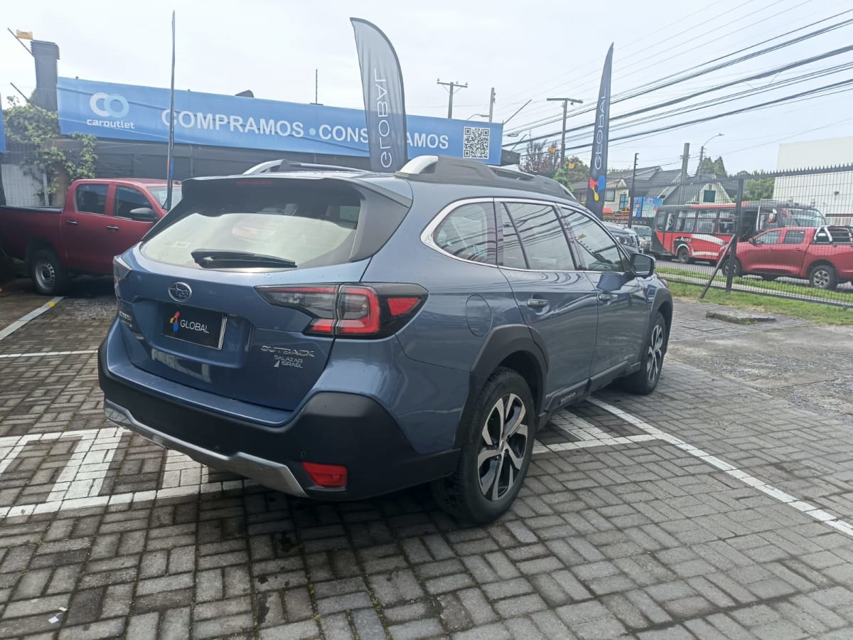 2023 Subaru Outback 4x4 Celeste - Miniatura 4
