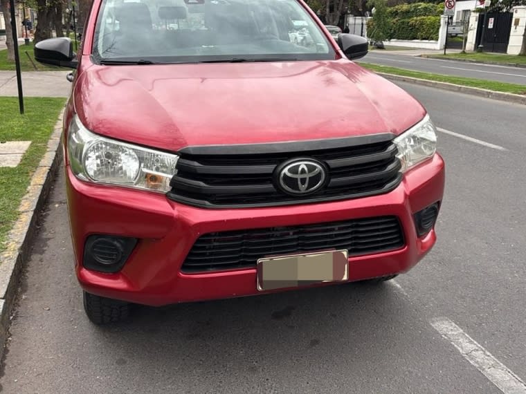 2021 Toyota HILUX Dcab - Miniatura 3