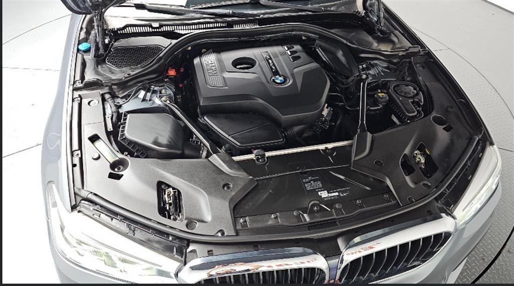 2017 BMW Serie 5 5 Series Ref 420993 Gasoline Gris - Miniatura 9