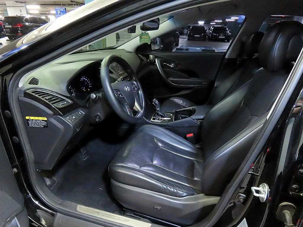 2014 Hyundai Grandeur Ref 420983 Gasoline Negro - Miniatura 6
