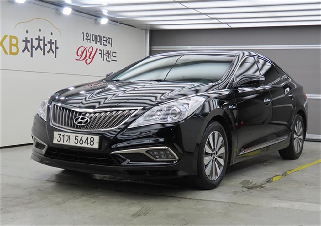 2015 Hyundai Grandeur HG Negro - Imagen 1