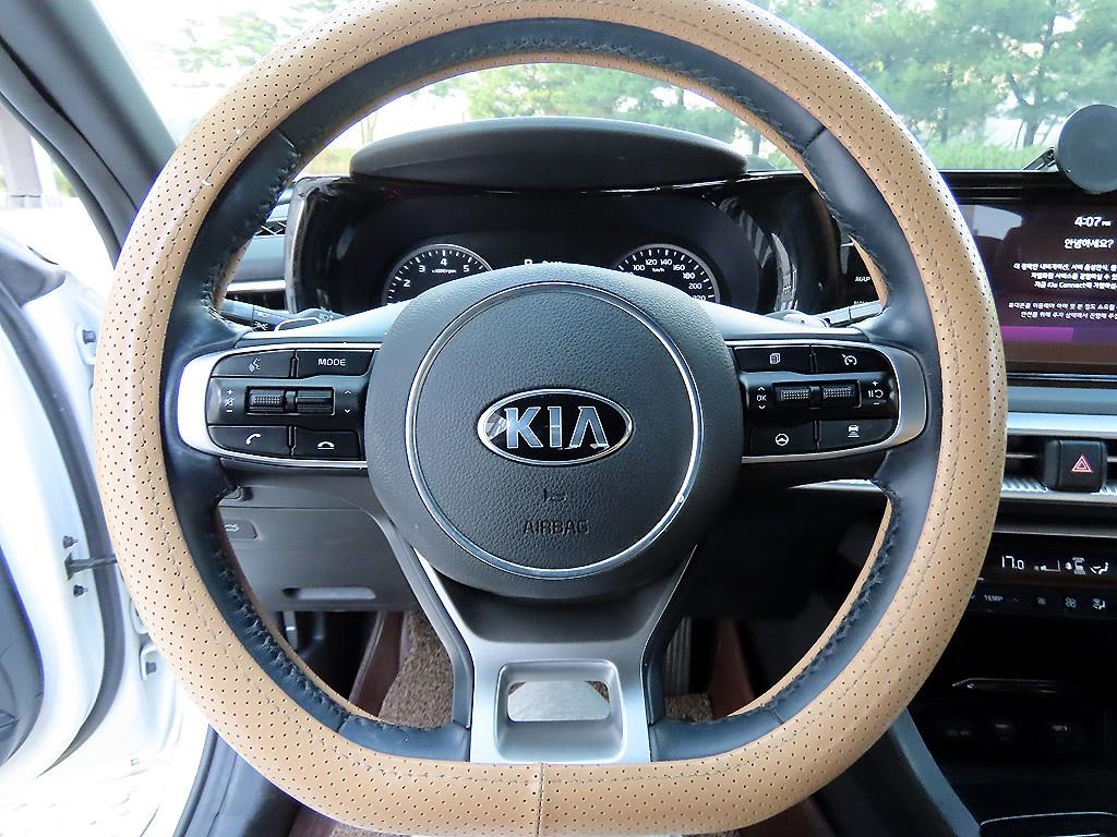 2021 Kia K5 3rd - Miniatura 8