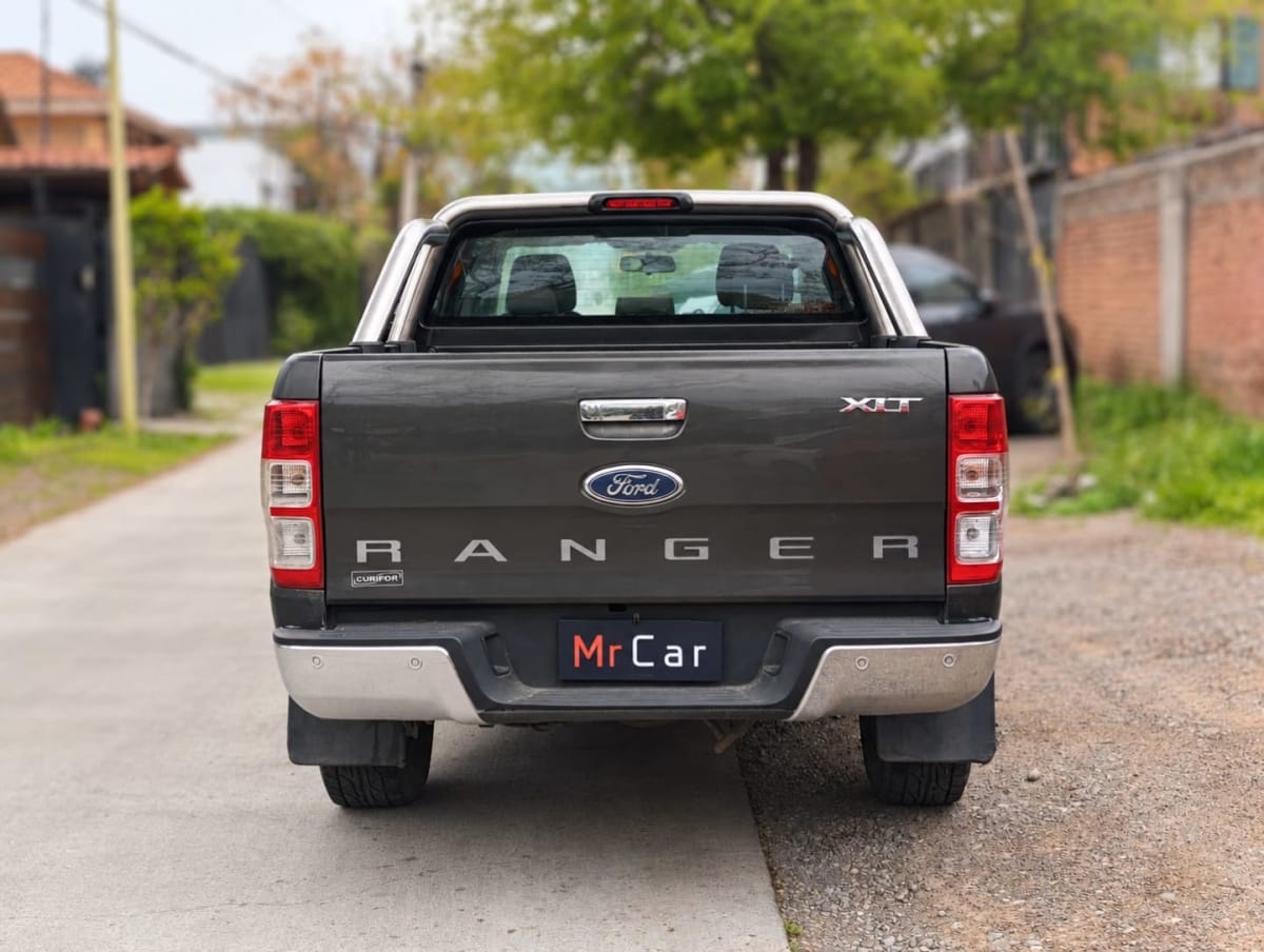 2013 Ford Ranger Gris - Miniatura 5