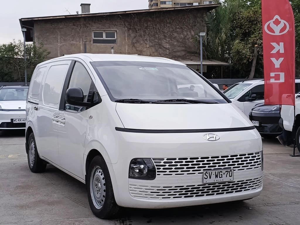2023 Hyundai Staria 2.2 - Miniatura 3