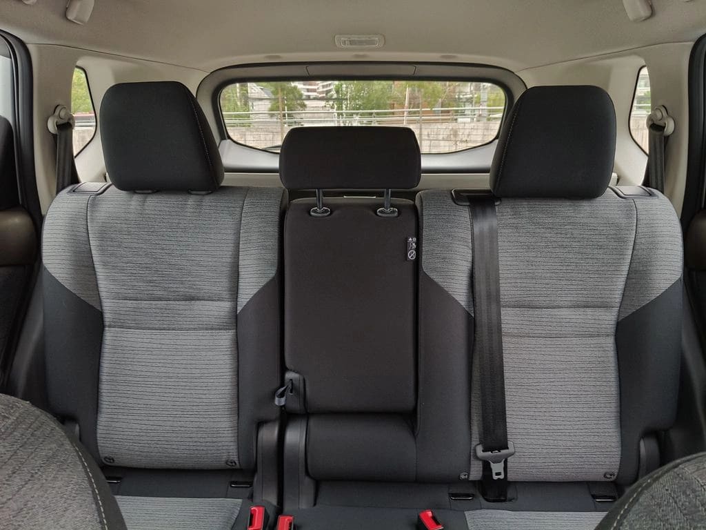 2025 NISSAN X-TRAIL 2.5 - Miniatura 2
