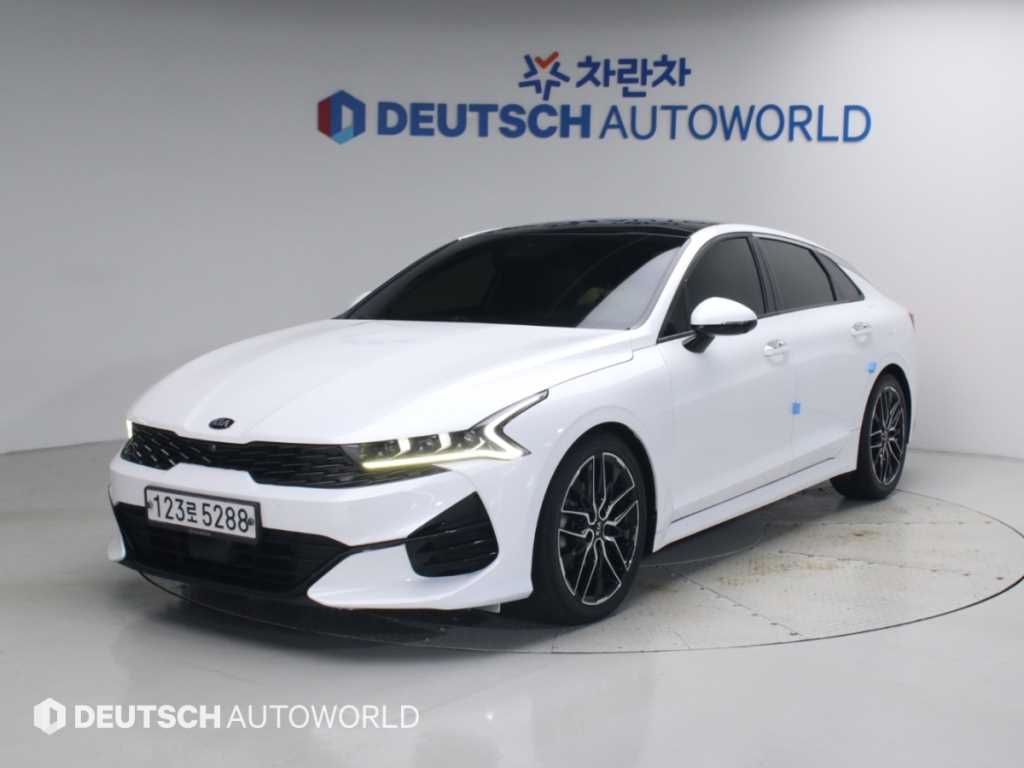 2020 Kia K5 3rd Blanco - Imagen 1