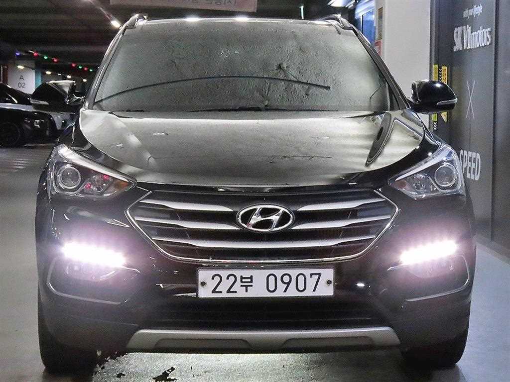 2016 Hyundai Santa Fe The - Miniatura 2