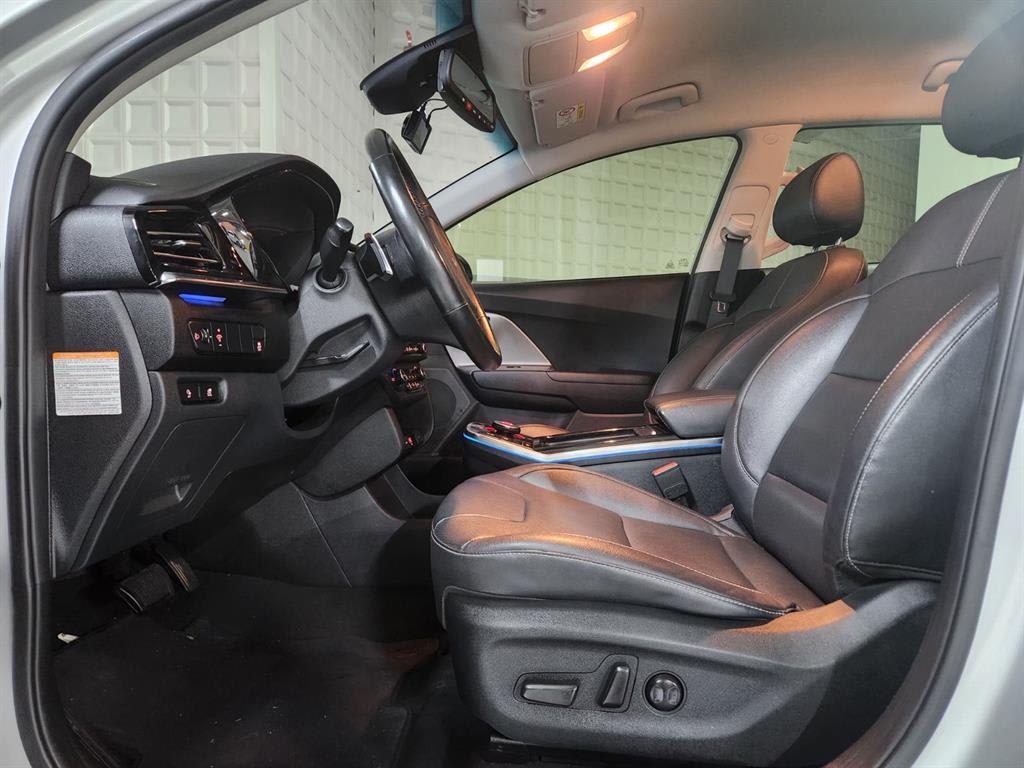 2023 KIA Niro Ref 421221 Diesel Gris - Miniatura 6