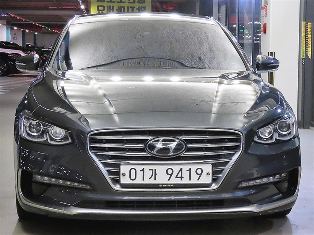 2017 Hyundai Grandeur IG Gris - Miniatura 2