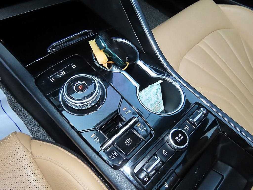 2023 Kia K5 3rd Blanco - Miniatura 10