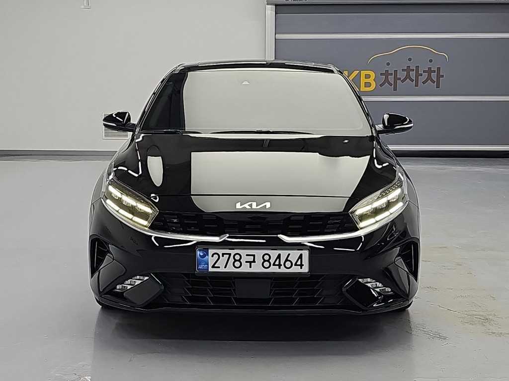 2022 Kia K3 2nd Negro - Miniatura 2