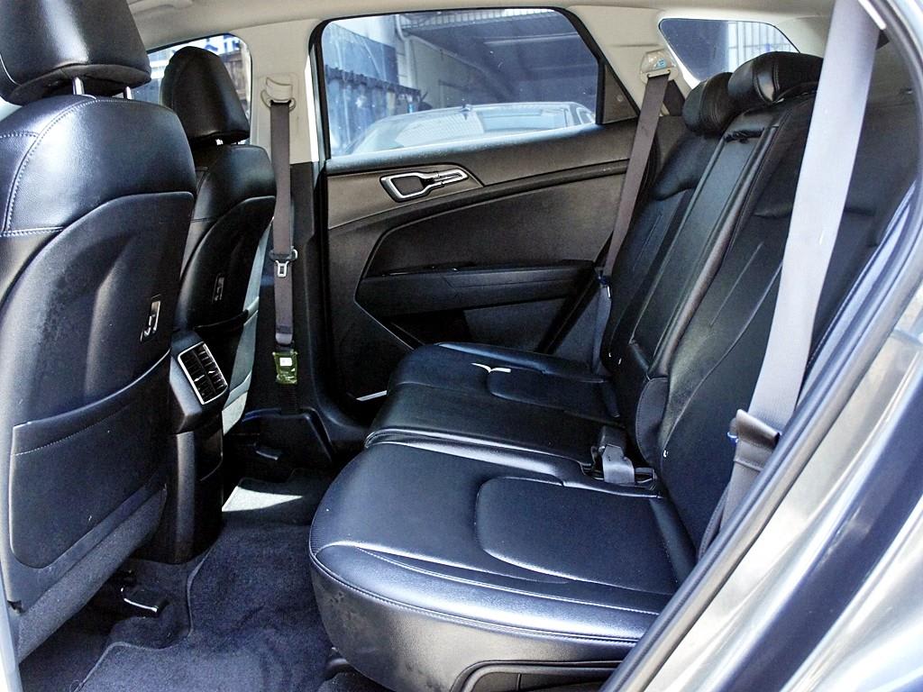 2023 Kia Sportage 2.0 Gris - Miniatura 6