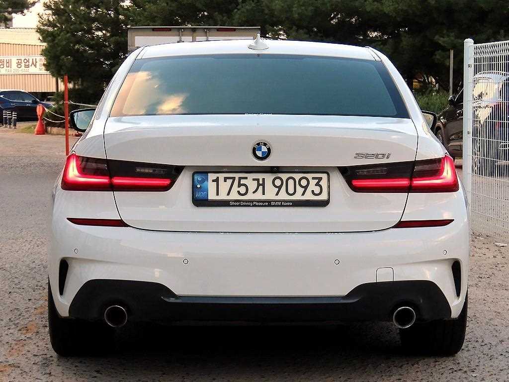 2021 BMW Serie 3 3 Series Ref 421152 Gasoline Blanco - Miniatura 4