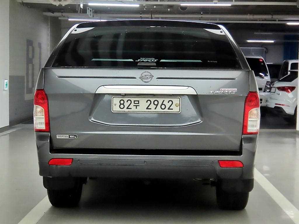 2012 SsangYong Korando Sports Gris - Miniatura 3