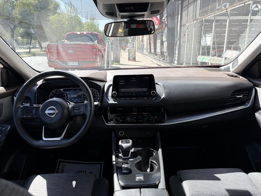 2024 Nissan X TRAIL 4X2 7P CVT 2.5 SENCE Rojo - Miniatura 7