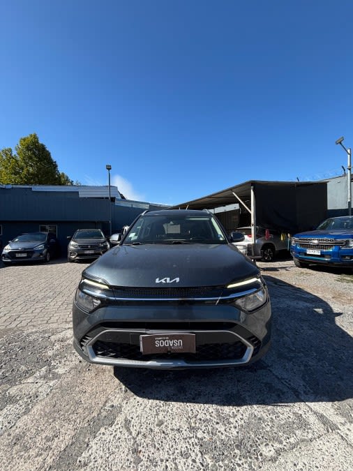 2023 Kia CARENS EX 1.4 AUT EX Gris - Miniatura 6