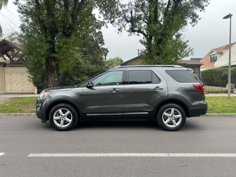 2017 Ford EXPLORER 3.5 - Miniatura 2