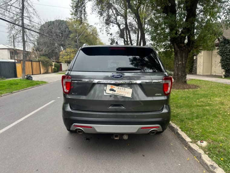2017 Ford EXPLORER 3.5 - Miniatura 6