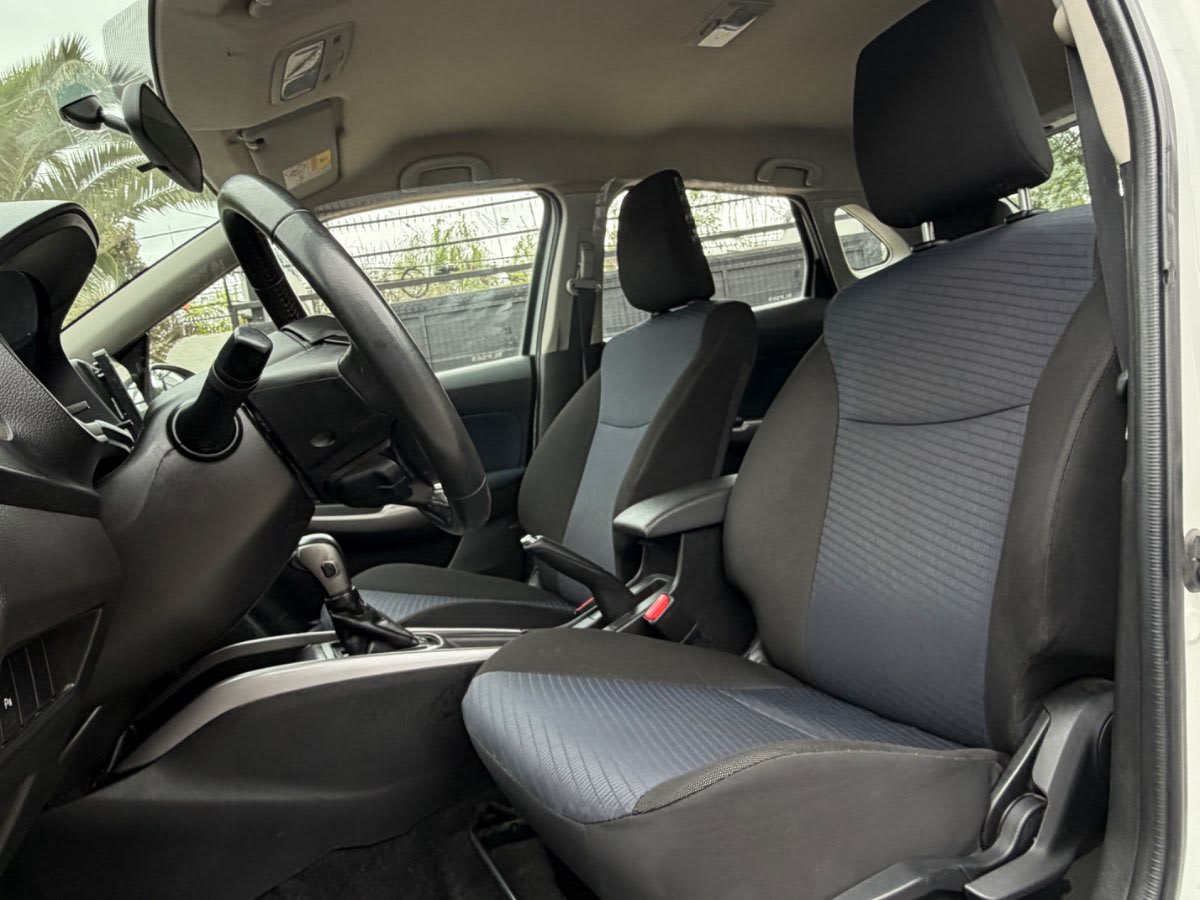 2022 Suzuki Baleno GLS Blanco - Miniatura 10
