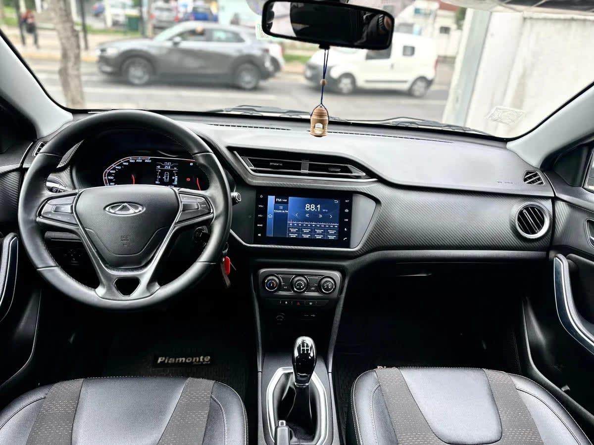 2022 CHERY Tiggo 2 Plata - Miniatura 10