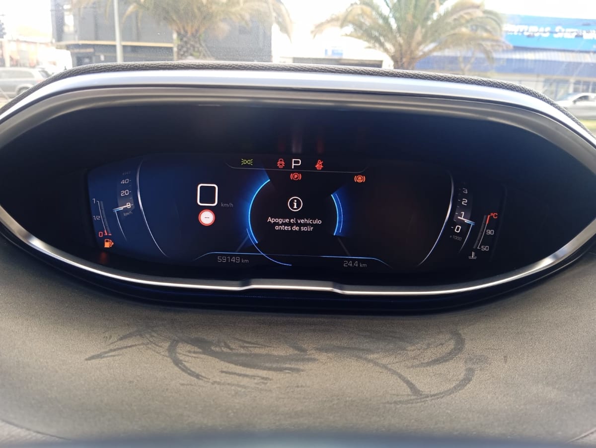 2024 Peugeot 3008 Blue HDI Blanco - Miniatura 9
