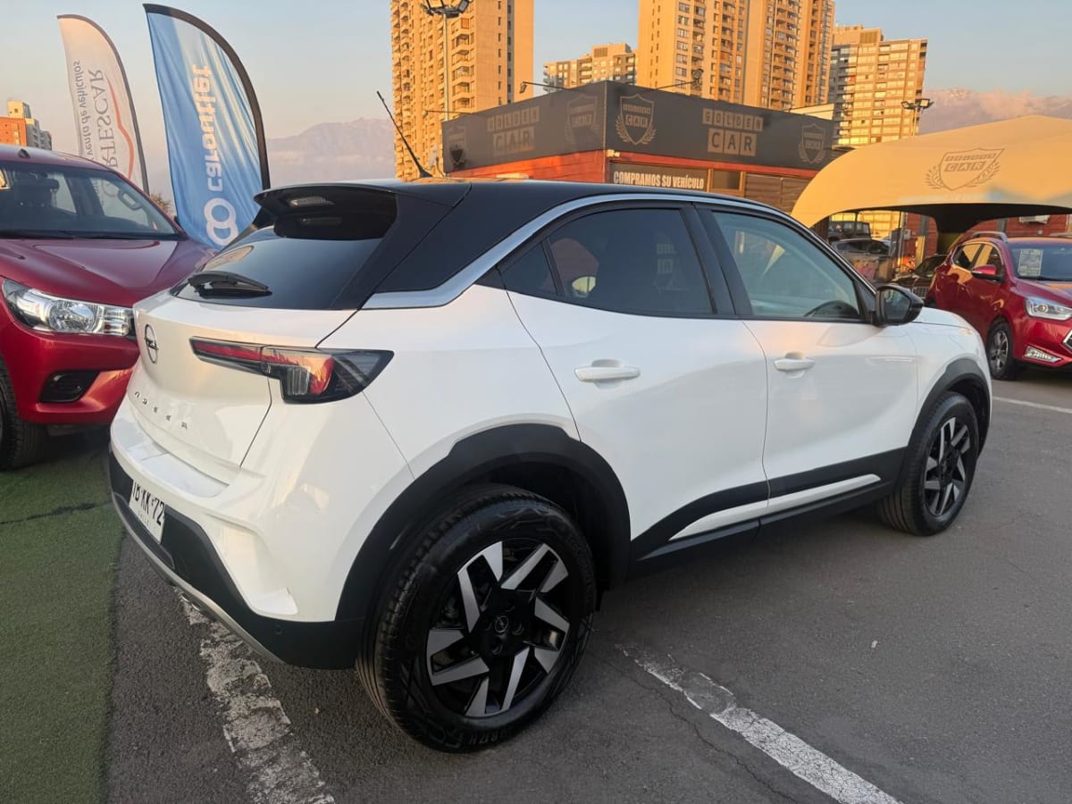 2024 Opel Mokka 1.2t Blanco - Miniatura 5