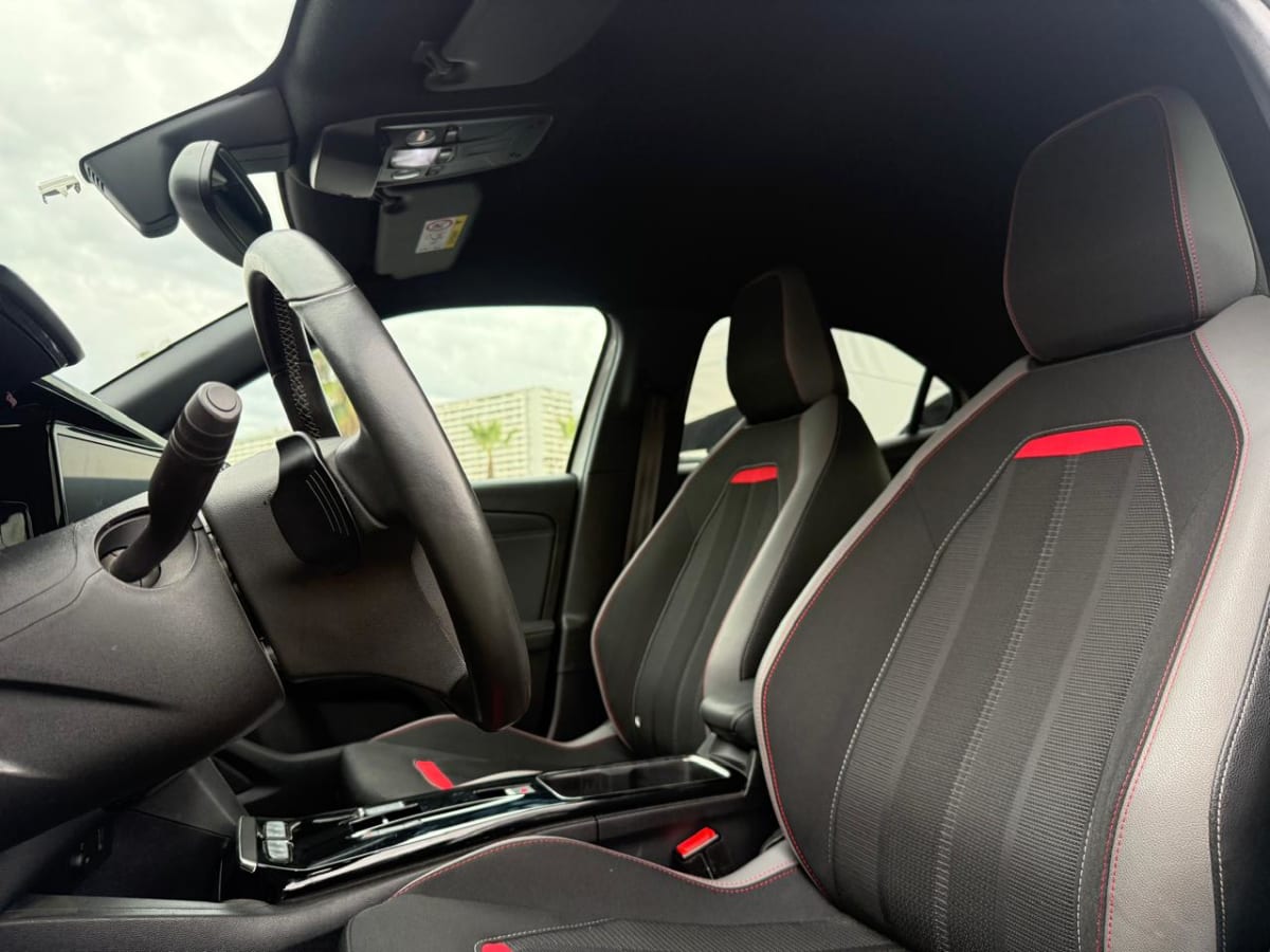 2023 Opel Mokka 1.2t Blanco - Miniatura 10