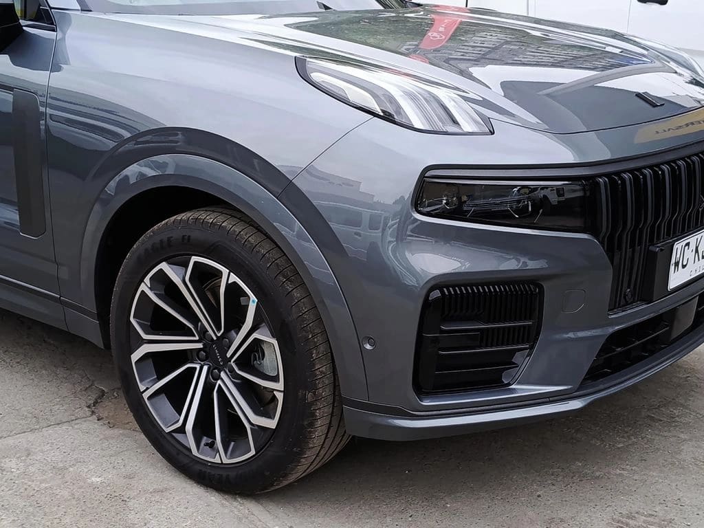 2027 Lynk & Co 09 LYNK&CO HALO - Miniatura 5