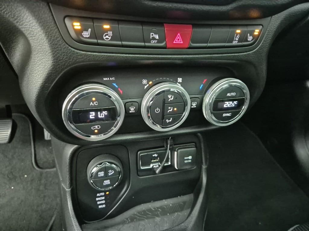 2017 Jeep Renegade 2.0 Blanco - Miniatura 10