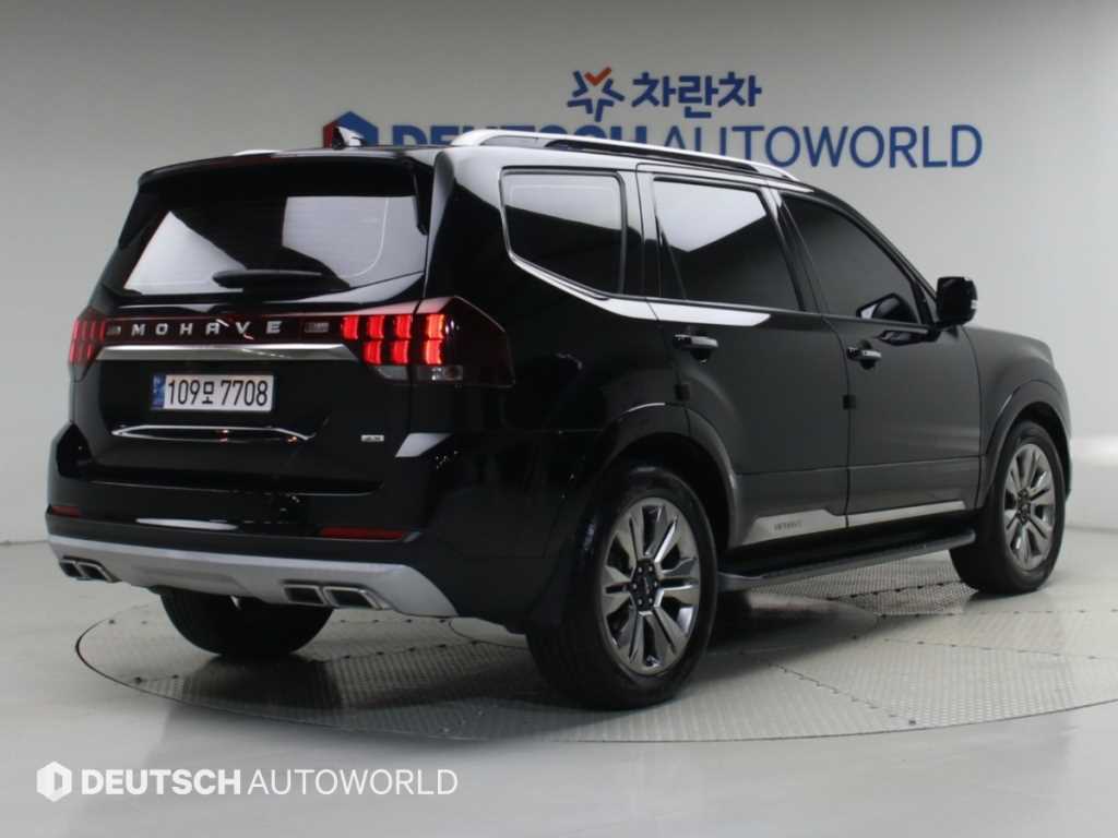 2022 Kia Mohave The Negro - Miniatura 2