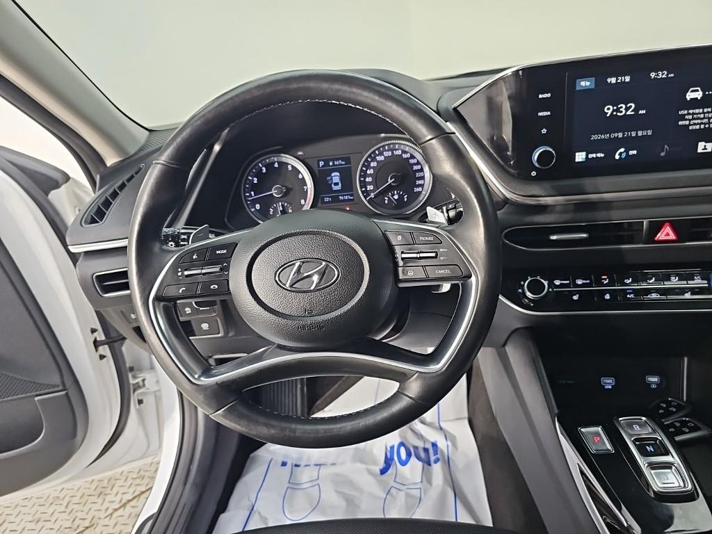 2020 Hyundai Sonata (DN8) Blanco - Miniatura 9