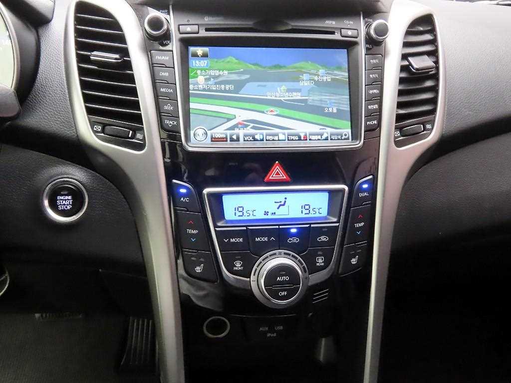 2016 Hyundai I30 1.6 - Miniatura 10