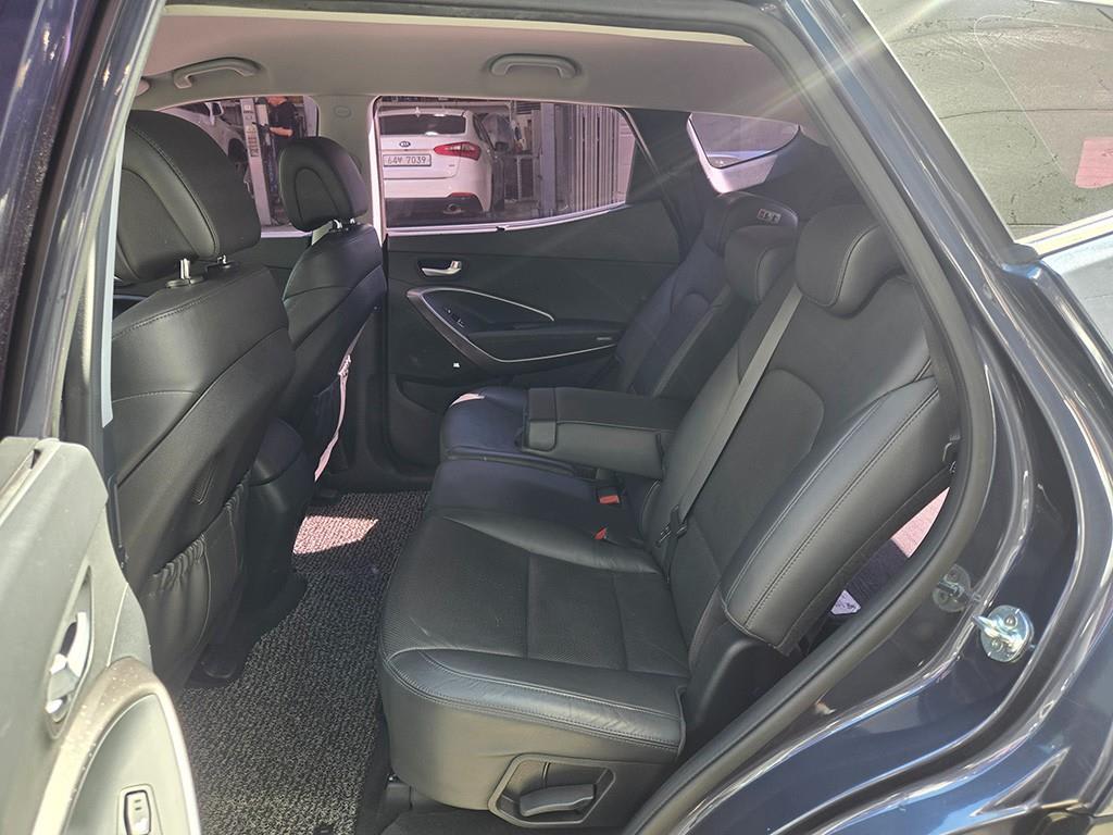 2016 Hyundai Santa Fe The Azul - Miniatura 6