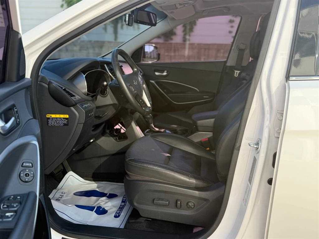 2016 Hyundai Santa Fe The - Miniatura 5
