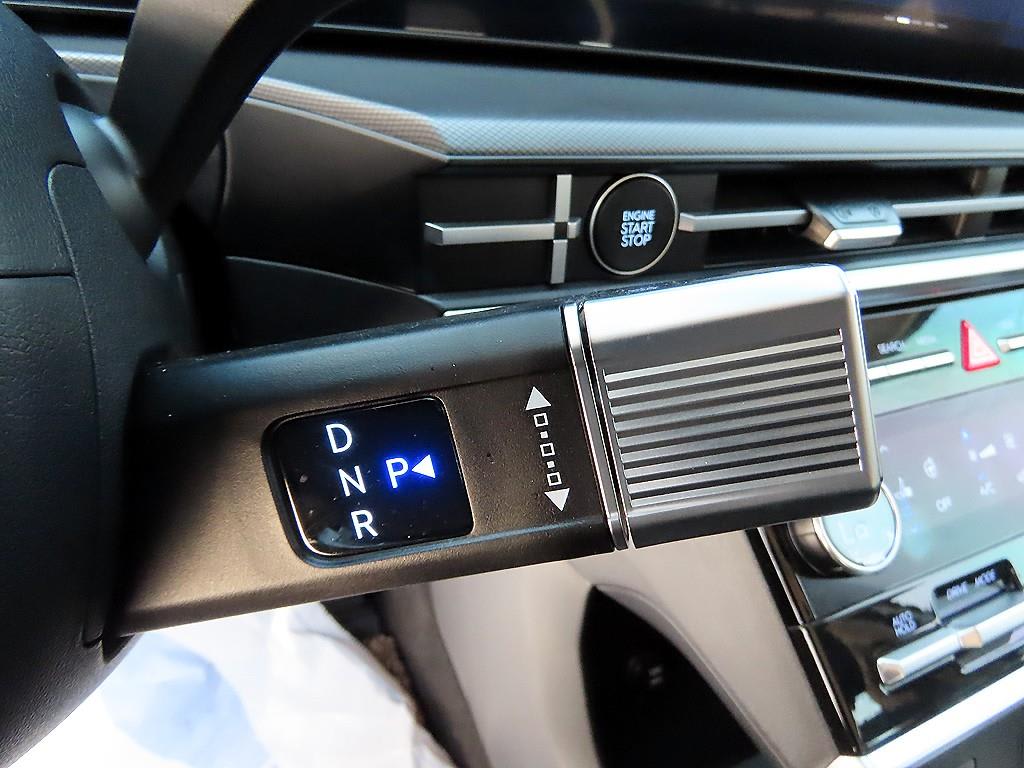 2024 Hyundai Santa Fe MX5 Blanco - Miniatura 10