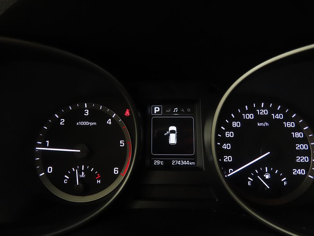 2016 Hyundai Santa Fe The Gris - Miniatura 9