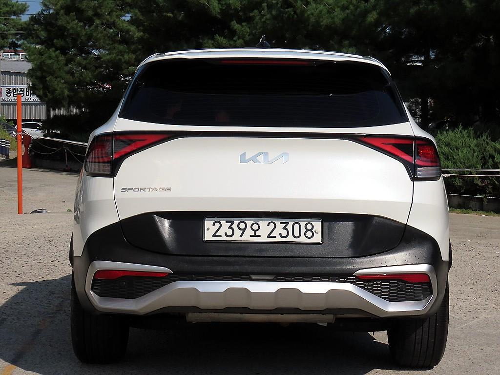 2022 Kia Sportage 1.6 Blanco - Miniatura 4