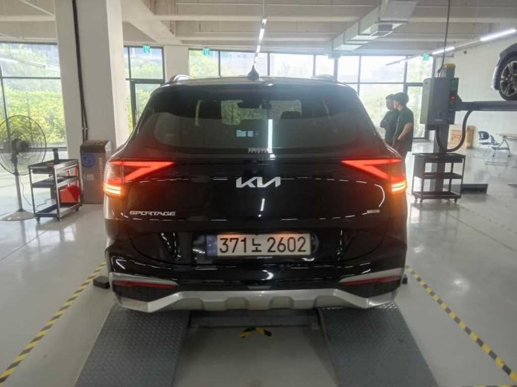2024 Kia Sportage Hybrid Negro - Miniatura 3