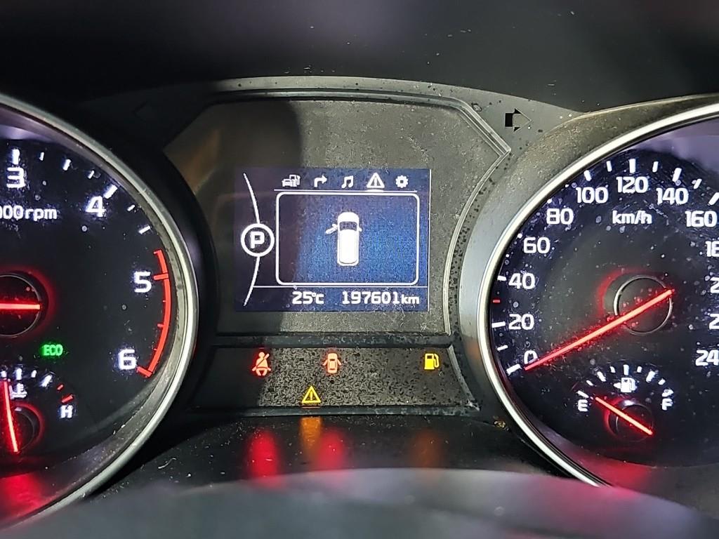 2015 Kia Carnival Diesel Gris - Miniatura 7