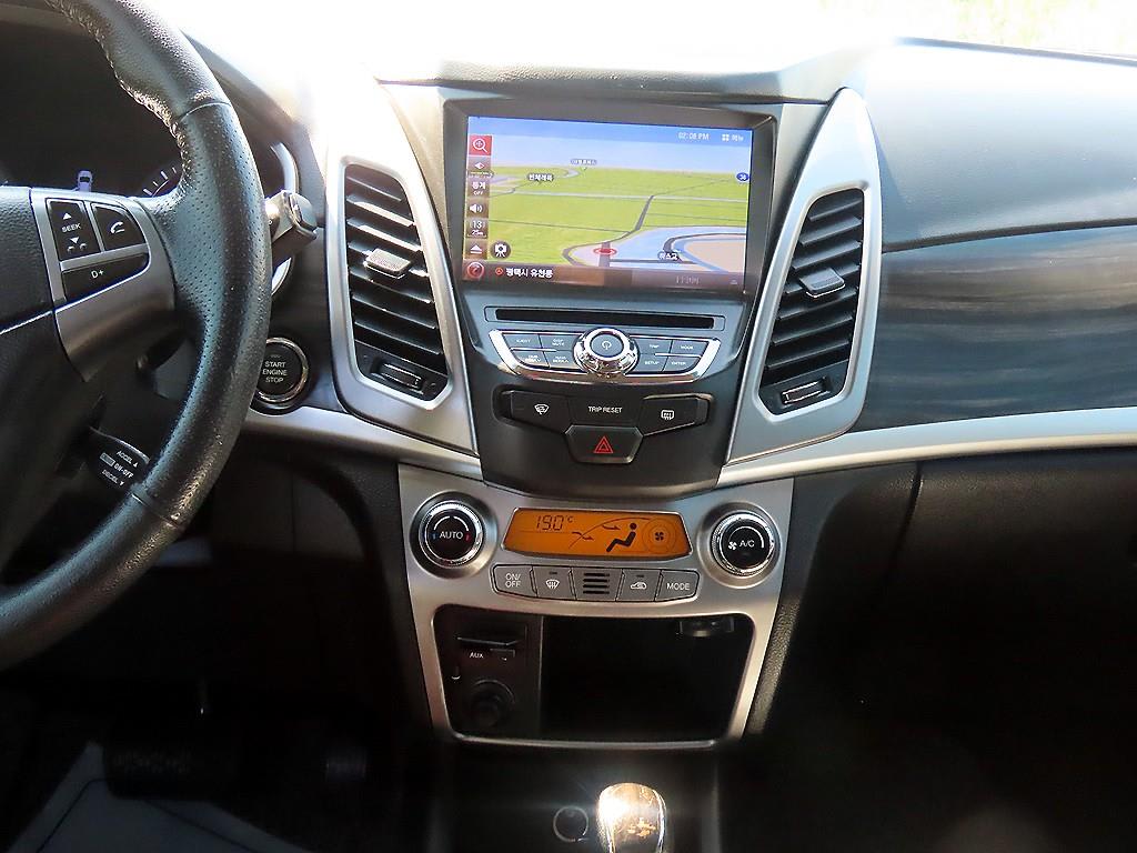 2016 SsangYong Korando C - Miniatura 10
