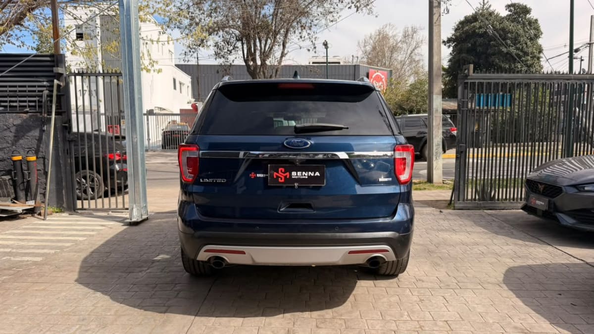 2017 Ford Explorer Limited - Miniatura 5