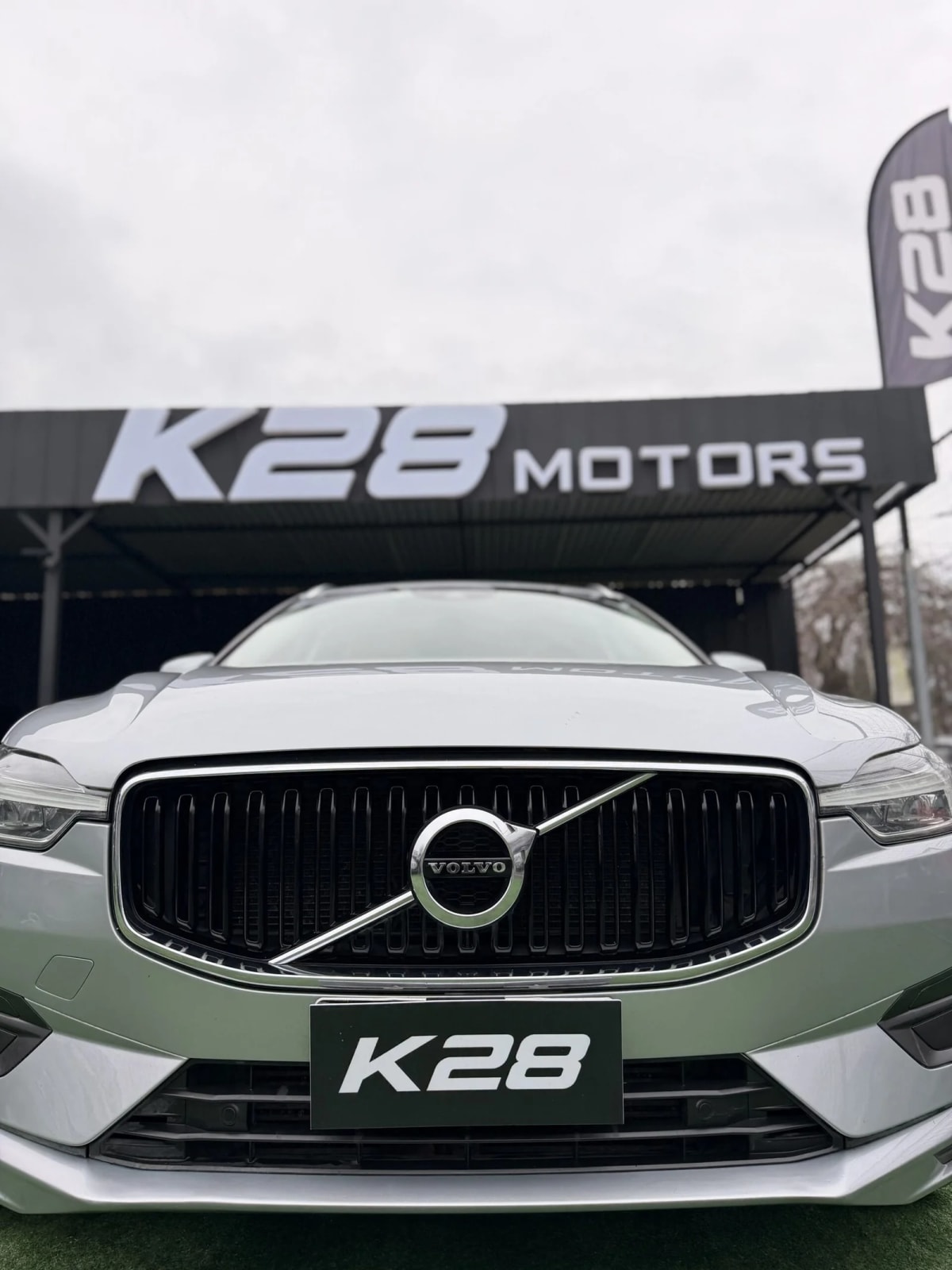 2018 Volvo XC60 T5 Gris - Miniatura 2