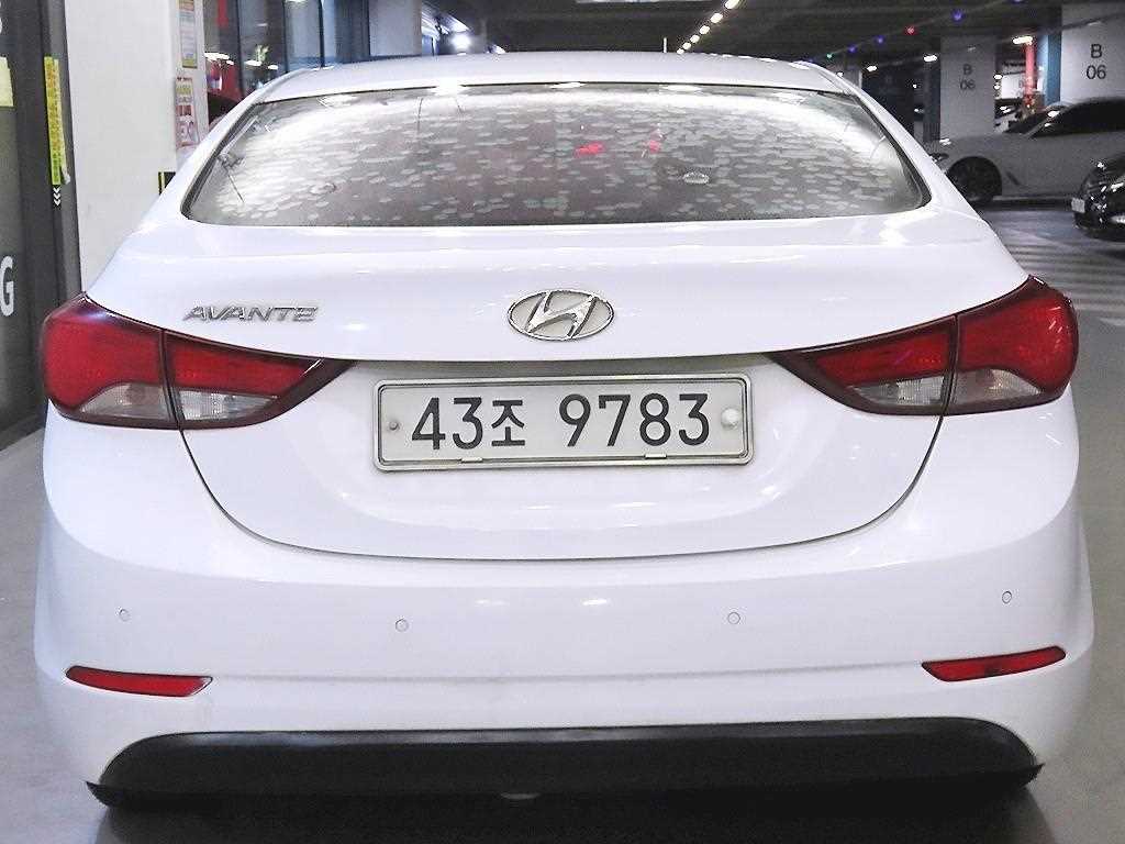 2014 Hyundai Avante 1.6 - Miniatura 5