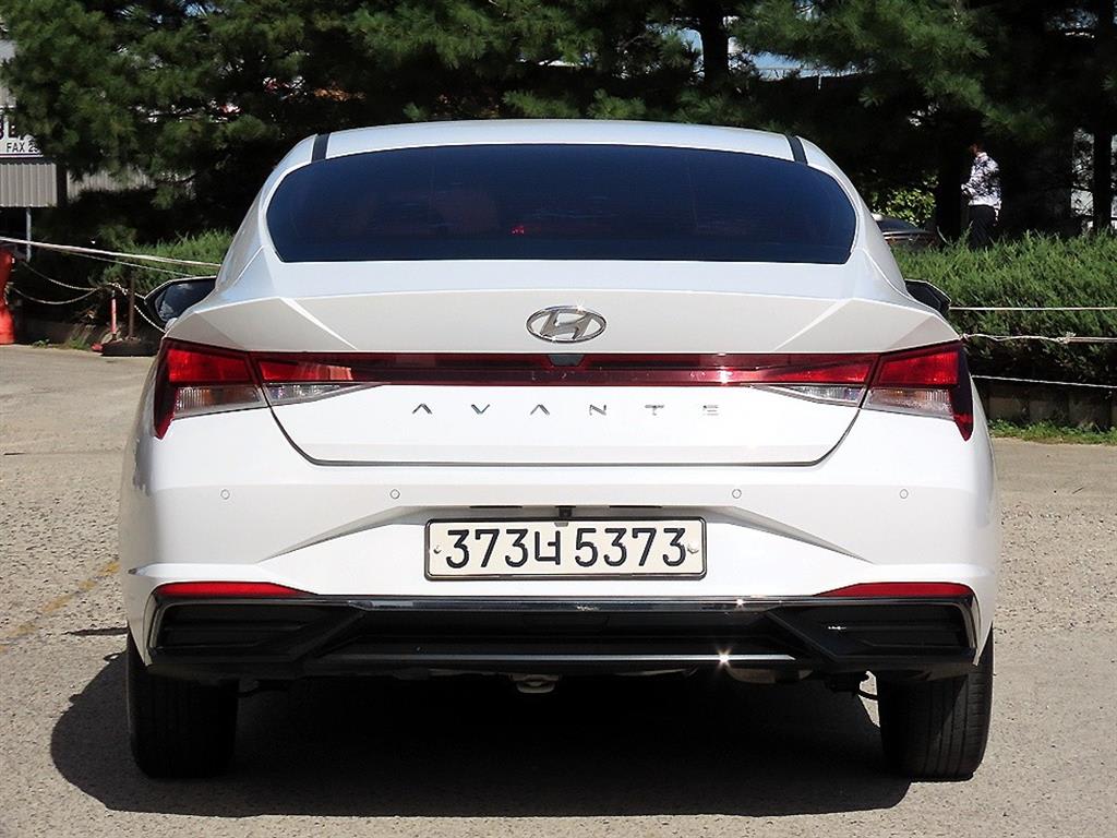 2021 Hyundai Avante (CN7) - Miniatura 4