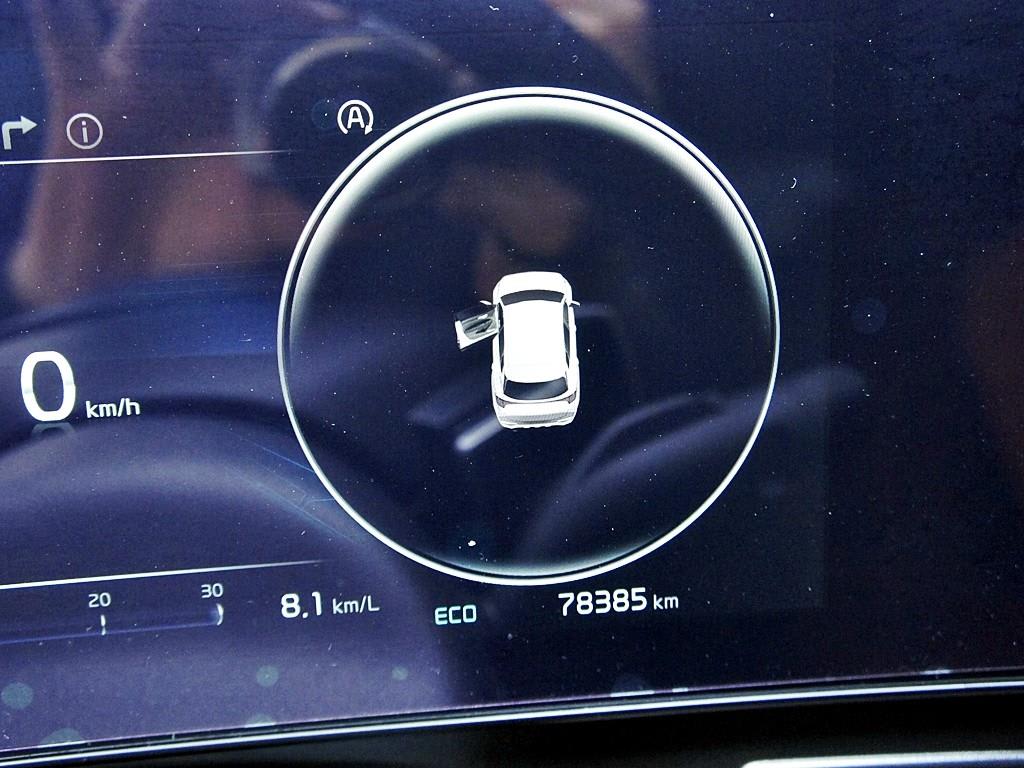 2022 Kia Sportage 1.6 Negro - Miniatura 9