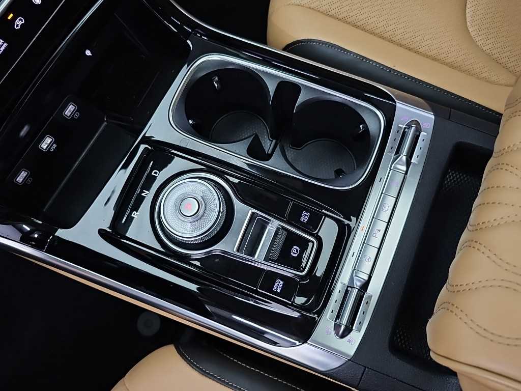 2023 Kia Carnival 4th Negro - Miniatura 8