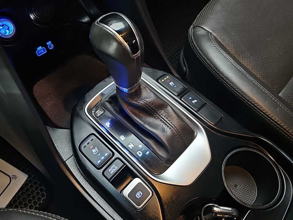 2018 Hyundai Santa Fe The Blanco - Miniatura 8