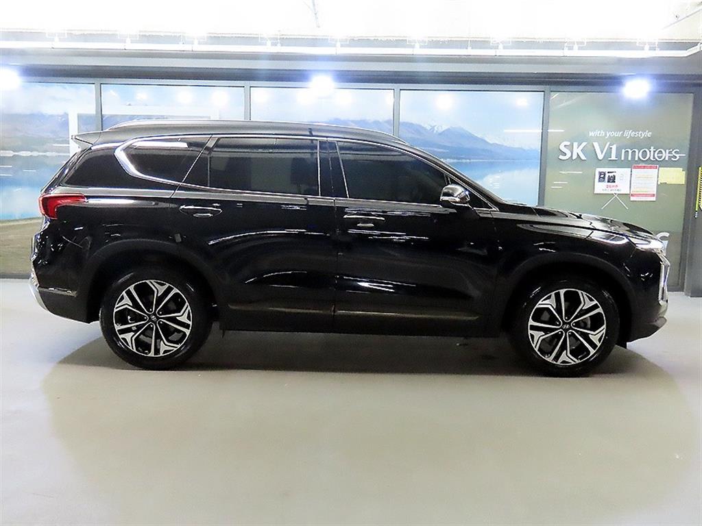 2019 Hyundai Santa Fe TM Negro - Miniatura 3