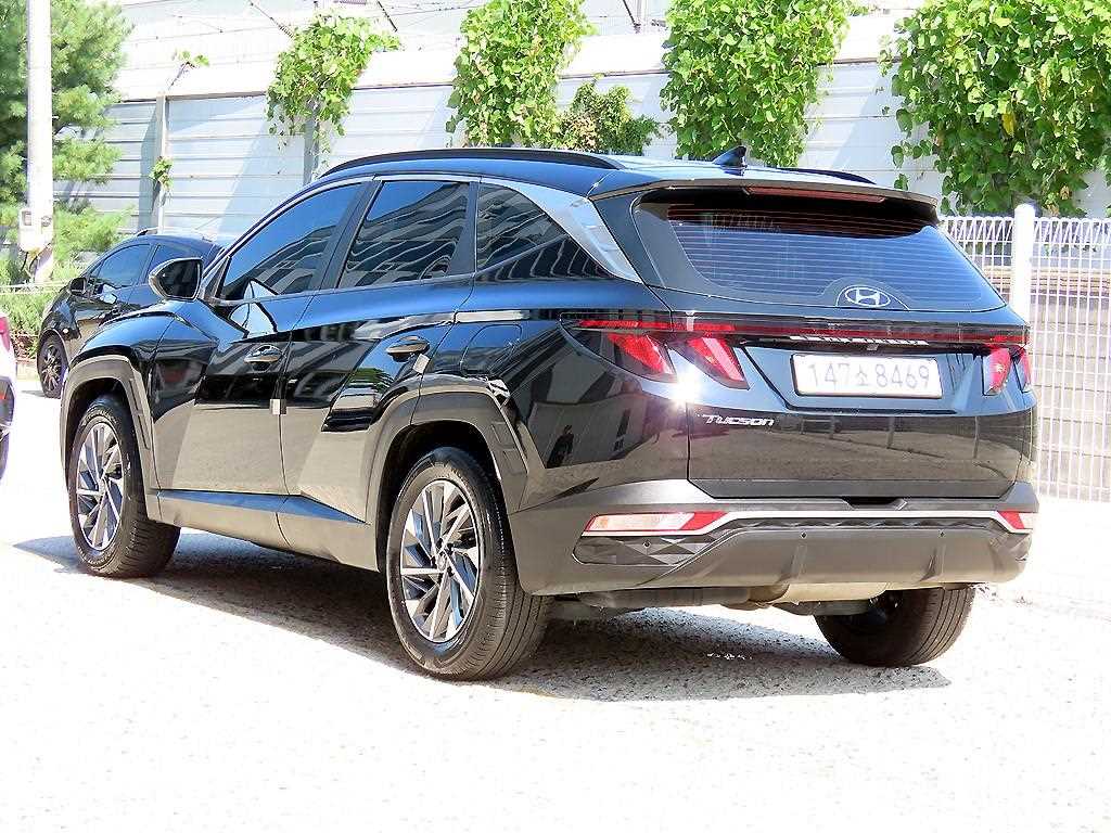 2023 Hyundai Tucson (NX4) Negro - Miniatura 3